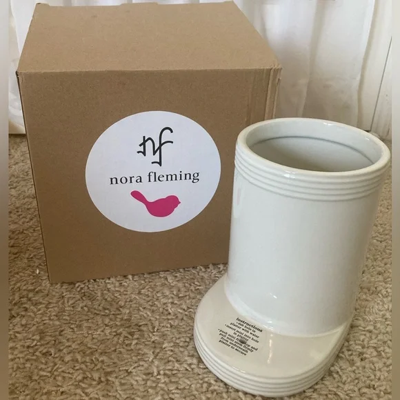 Nora Fleming Kitchen Utilities Holder - Picture 1 of 7